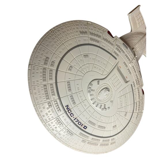 Playmates NCC-1701-D USS Enterprise Next Generaton Starship 1992 Parts Display - Picture 4 of 7
